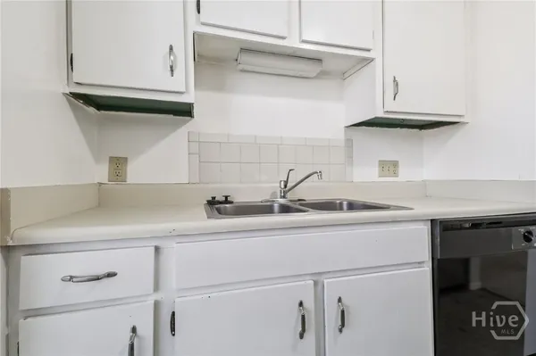 $140,000 | 56 Knollwood Circle, Savannah, GA 31419