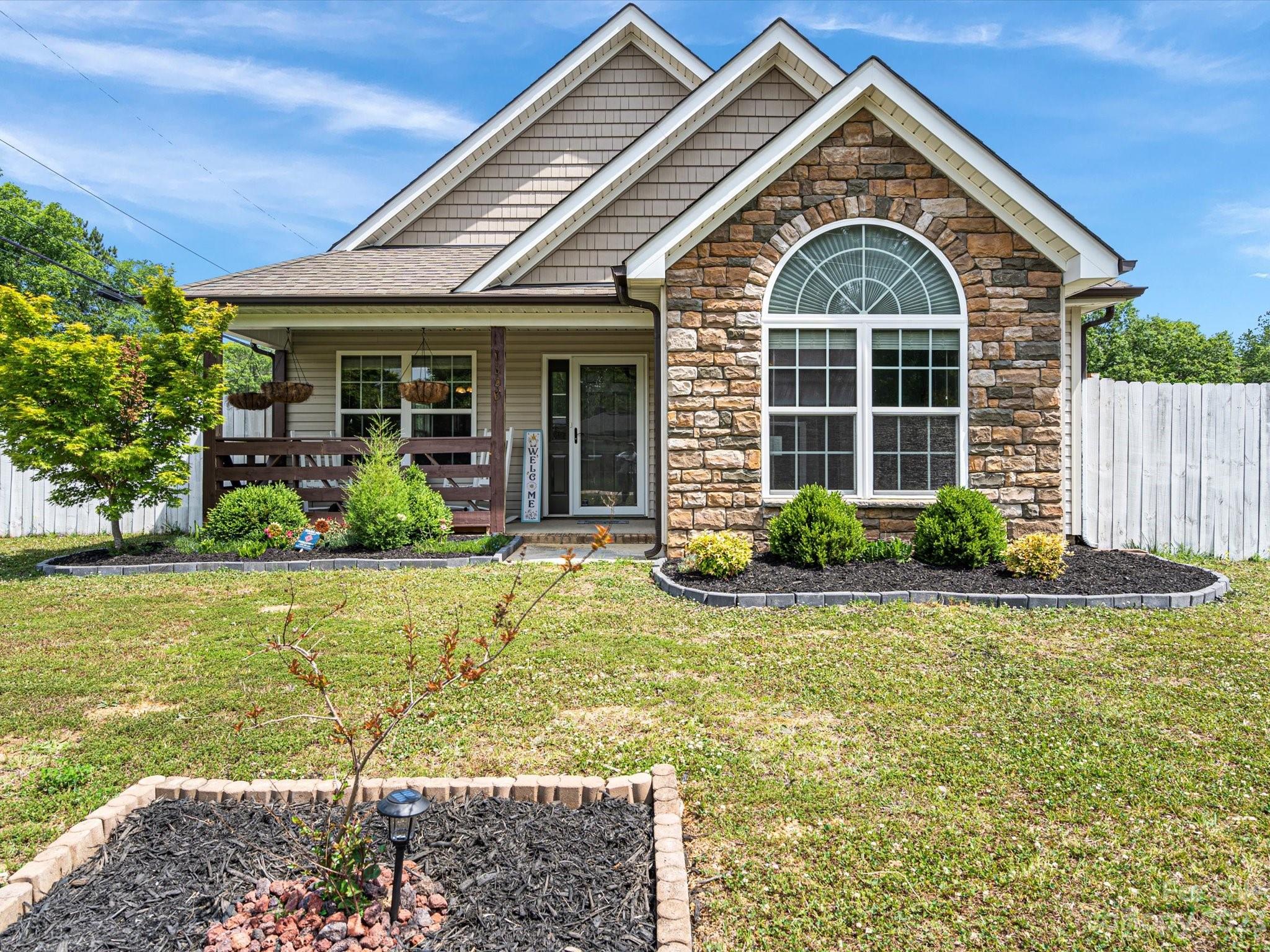 1303 Brantley Road Kannapolis, NC 28083 - Photo 2 of 27 Gallery Image 2