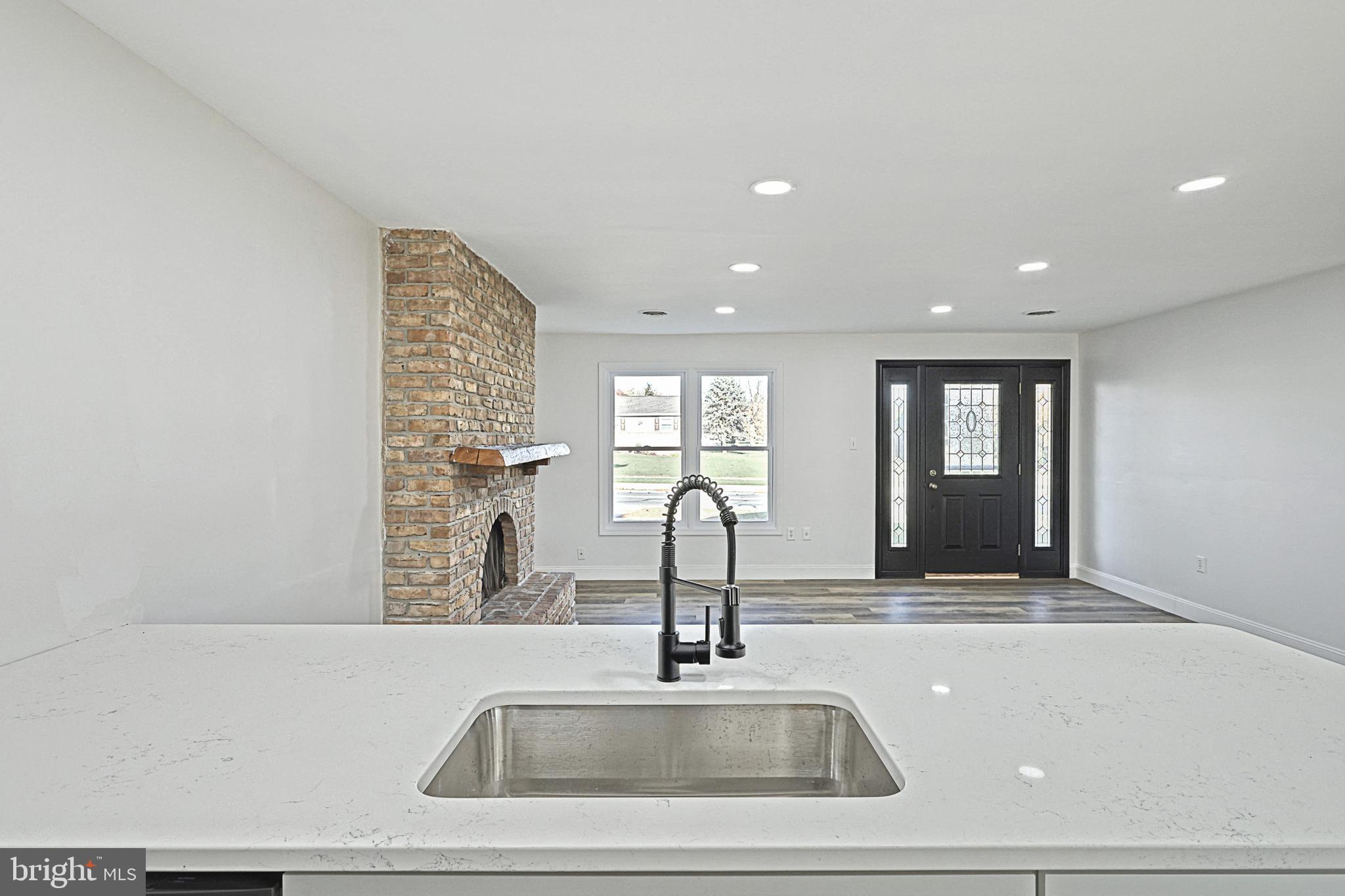 82 Roths Church Road Spring Grove, PA 17362 - Photo 4 of 30