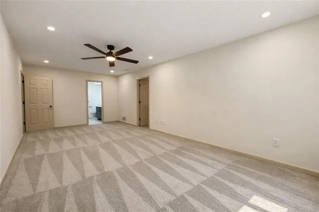 $3,000 | 807 Oak Bridge Lane, Fayetteville, GA 30214