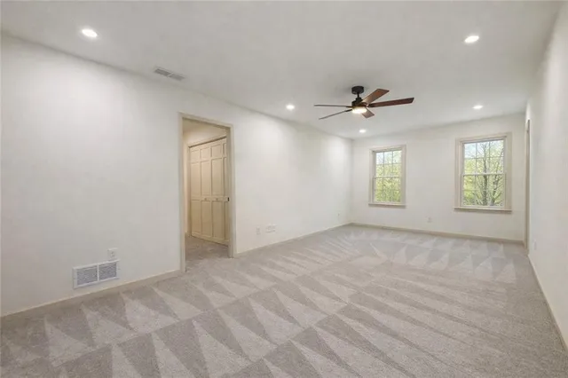 $3,000 | 807 Oak Bridge Lane, Fayetteville, GA 30214