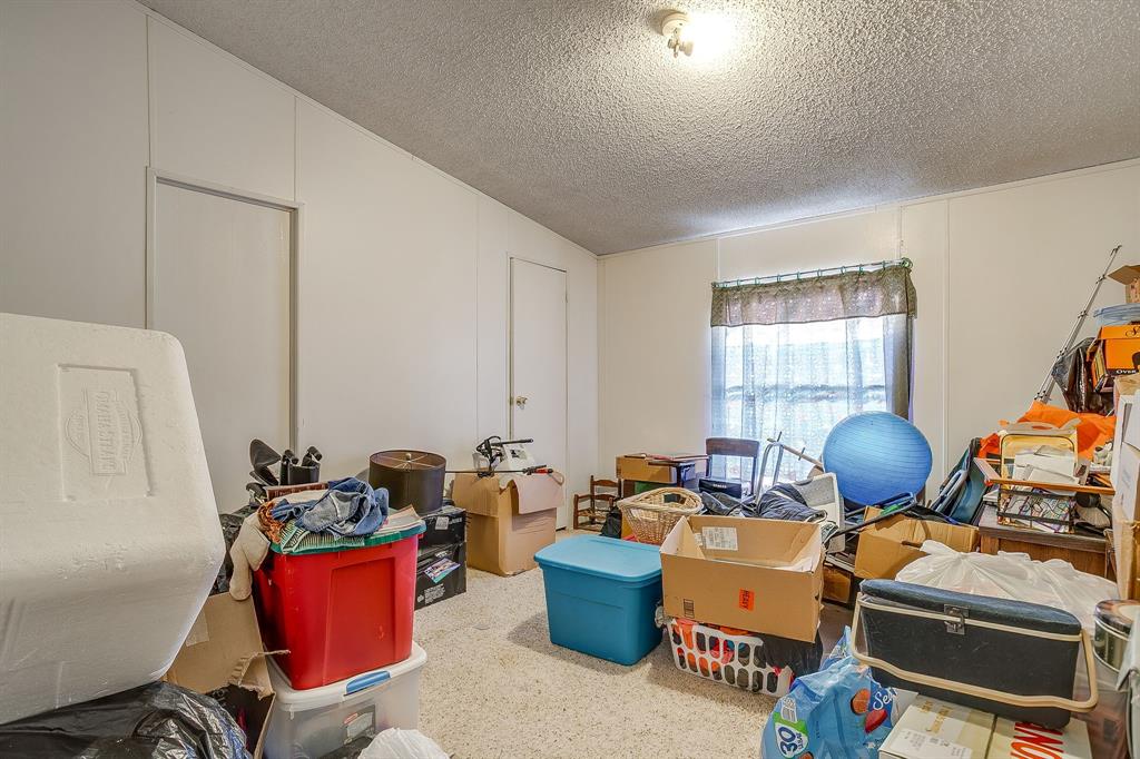 127 Lelon Lane Springtown, TX 76082 - Photo 25 of 31
