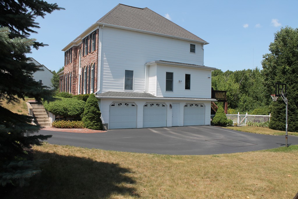 22 Keyes House Road Shrewsbury, MA 01545 - Photo 27 of 27 Gallery Image 27