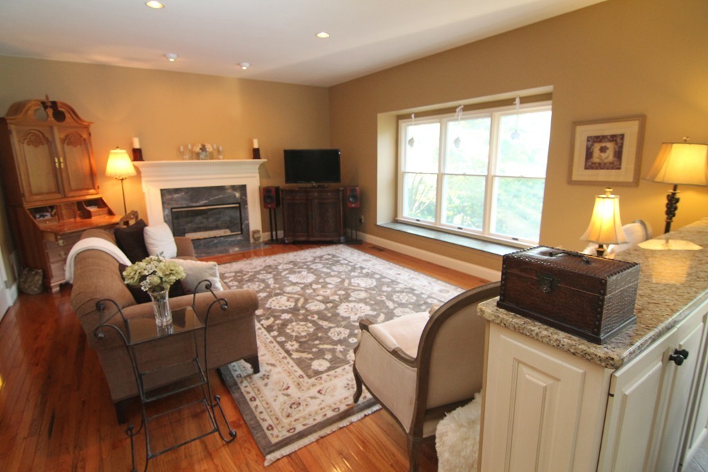 22 Keyes House Road Shrewsbury, MA 01545 - Photo 8 of 27 Gallery Image 8