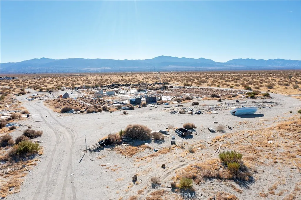 7 Rancho Road Phelan, CA 92371 - Photo 2 of 5