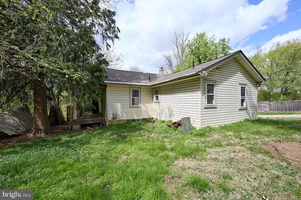 $2,300 | 53 West Knowlton Road, Media, PA 19063