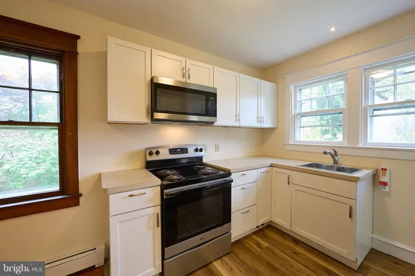 $2,300 | 53 West Knowlton Road, Media, PA 19063