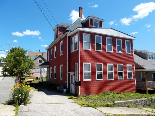 $110,000 | 22 Cambridge Street, Berlin, NH 03570