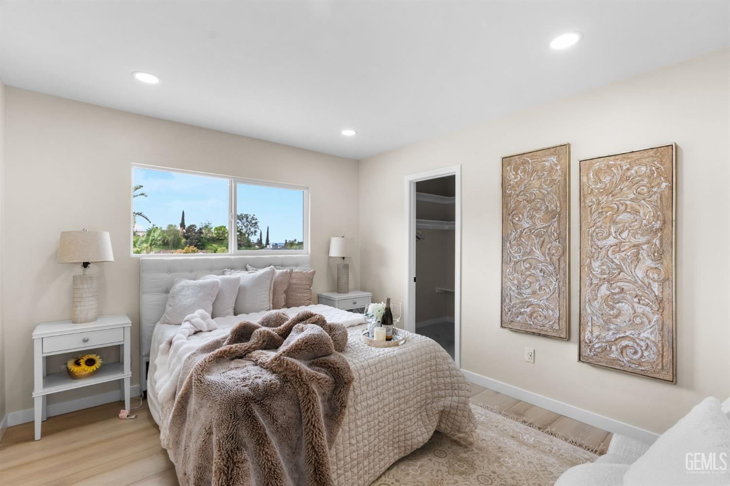 Undisclosed Address Sun Valley, CA 91352 - Photo 32 of 44 a bedroom with a bed and a couch