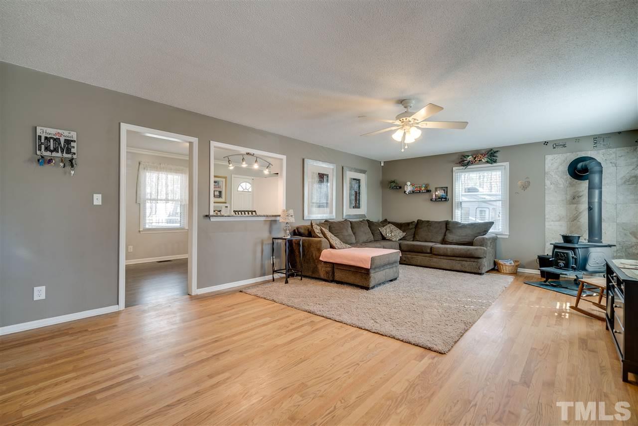 809 Variform Road Durham, NC 27712 - Photo 3 of 25