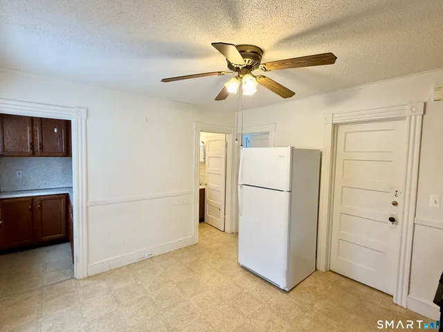 $1,200 | 225 Beechwood Avenue, Torrington, CT 06790