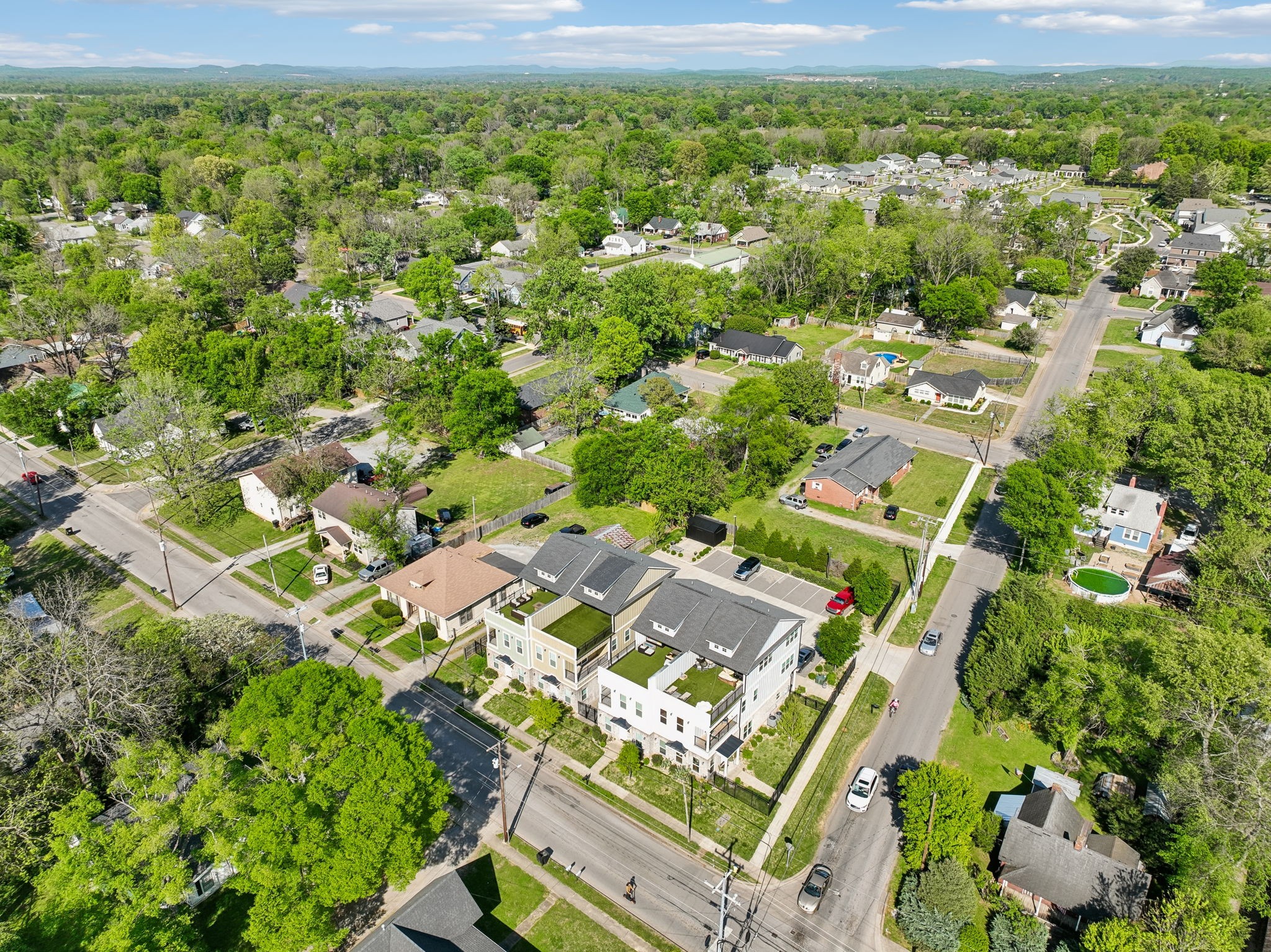 904 North Maple Street Murfreesboro, TN 37130 - Photo 31 of 34 an aerial view of residential houses with outdoor space
