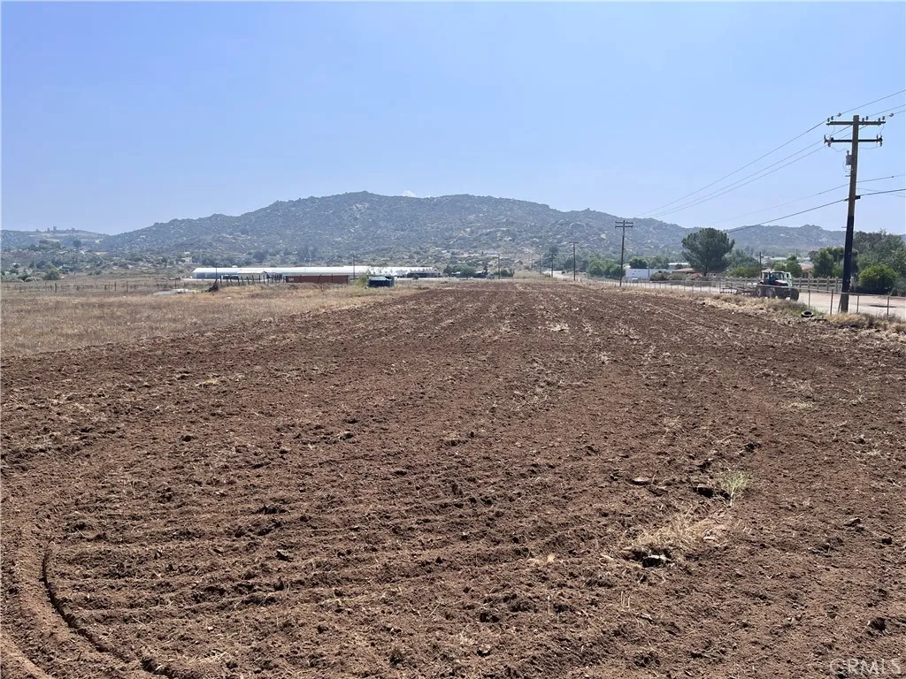 0 Inyo Winchester, CA 92596 - Photo 4 of 15 a view of a field with an ocean view