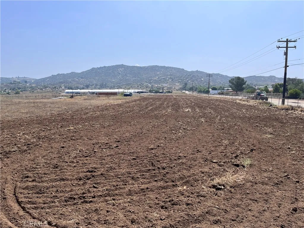 0 Inyo Winchester, CA 92596 - Photo 4 of 15 a view of a field with an ocean view