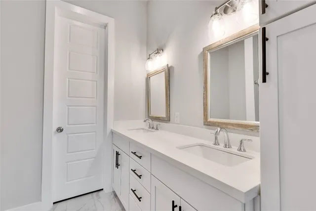 $1,700 | 4507 East Martin Luther King Jr Boulevard, Unit 132, Austin, TX 78721