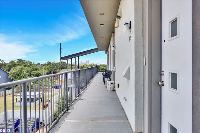 $1,700 | 4507 East Martin Luther King Jr Boulevard, Unit 132, Austin, TX 78721