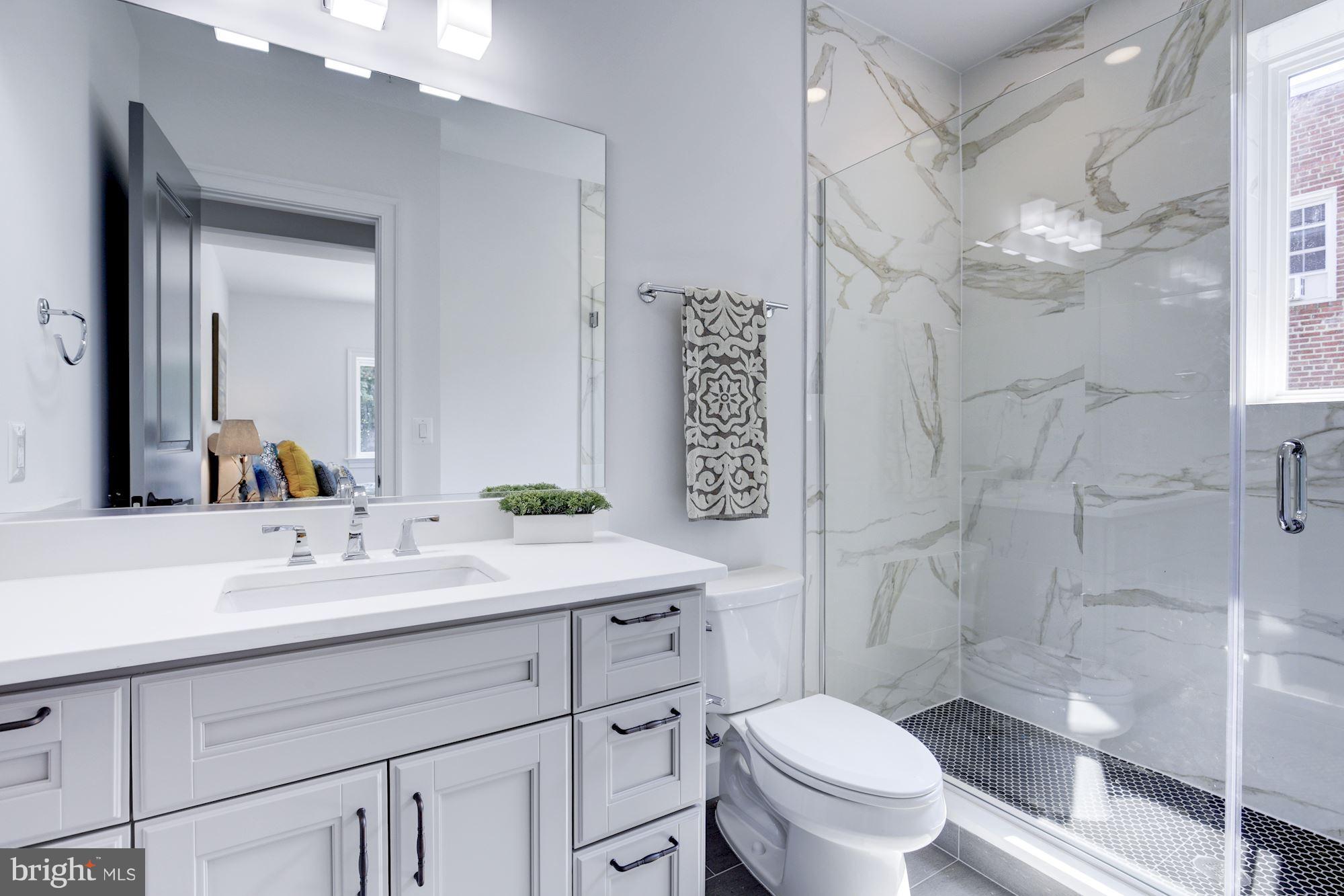 3924 W Street Northwest, Unit 3 Washington, DC 20007 - Photo 4 of 11 Bath