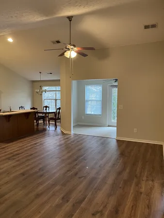 $1,800 | 395 Devon Chase Hill, Unit 603, Gallatin, TN 37066