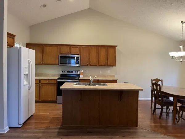 $1,800 | 395 Devon Chase Hill, Unit 603, Gallatin, TN 37066