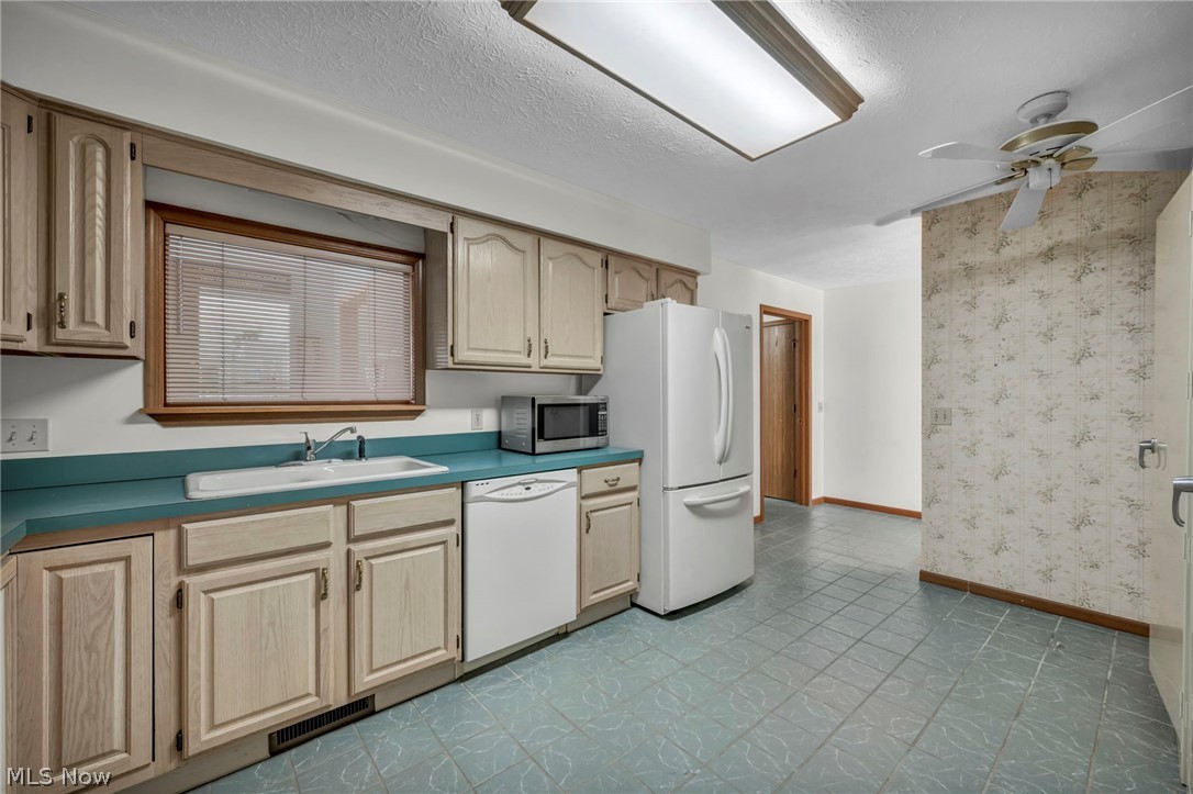 9217 Bechtel Road Elyria, OH 44035 - Photo 39 of 50
