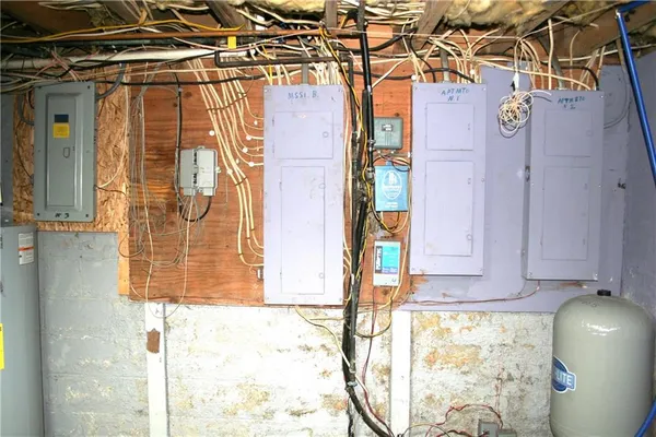 a front view of house with yard