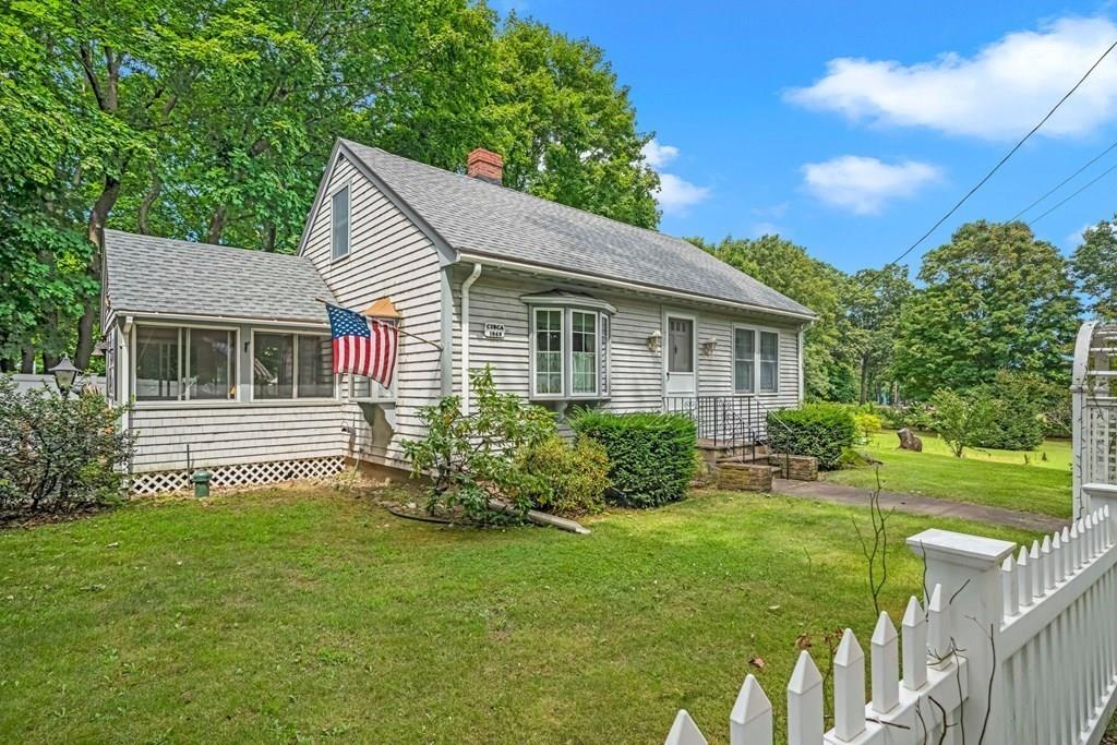 14 Pentucket Avenue Georgetown, MA 01833 - Photo 1 of 37 Gallery Image 1