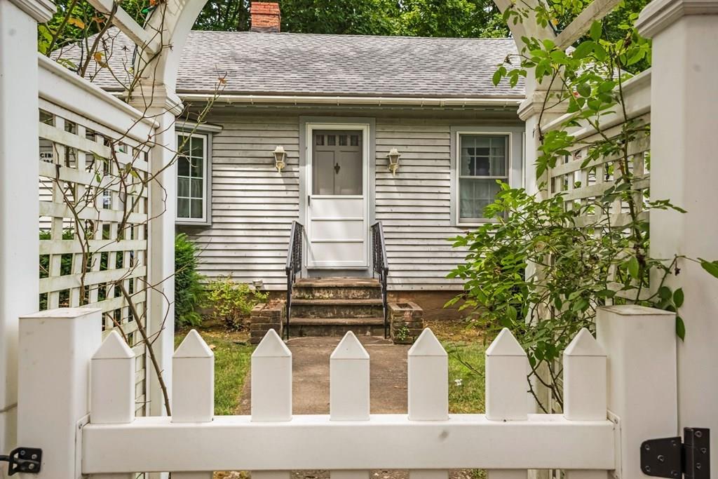 14 Pentucket Avenue Georgetown, MA 01833 - Photo 2 of 37 Gallery Image 2