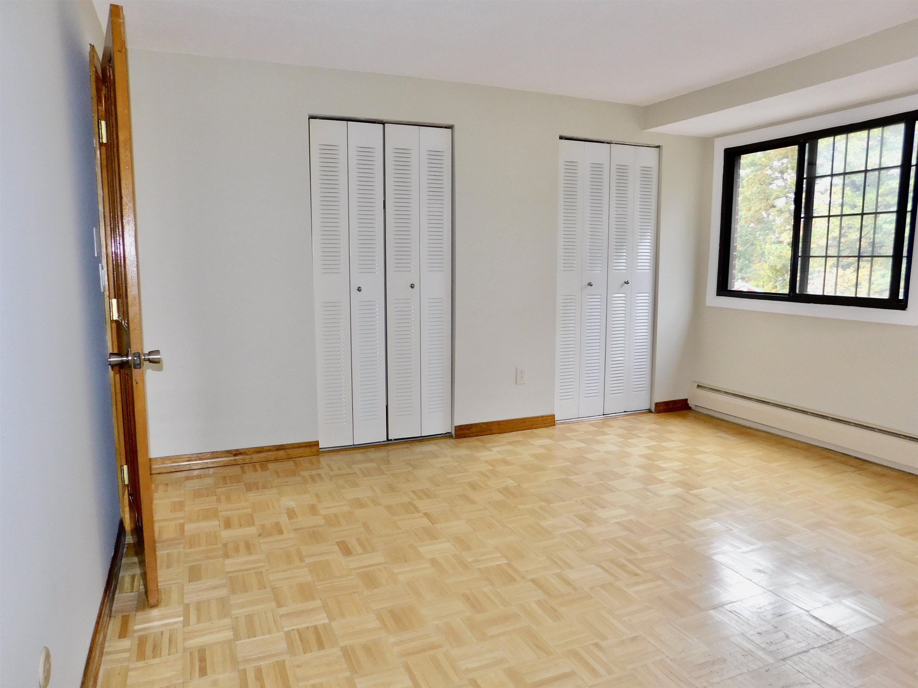 34 English Village Road, Unit 303 Manchester, NH 03102 - Photo 12 of 17 Gallery Image 12