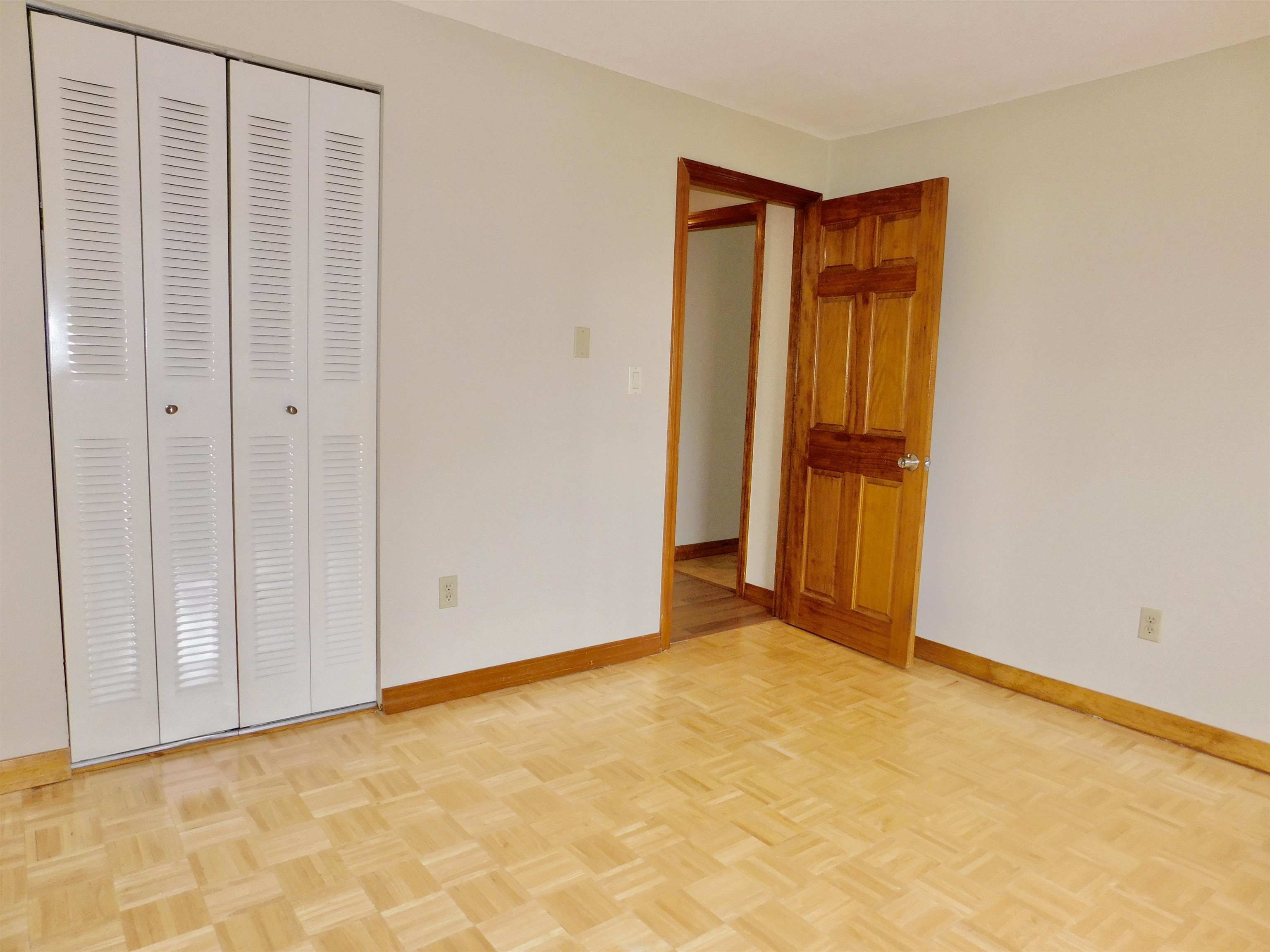 34 English Village Road, Unit 303 Manchester, NH 03102 - Photo 15 of 17 Gallery Image 15
