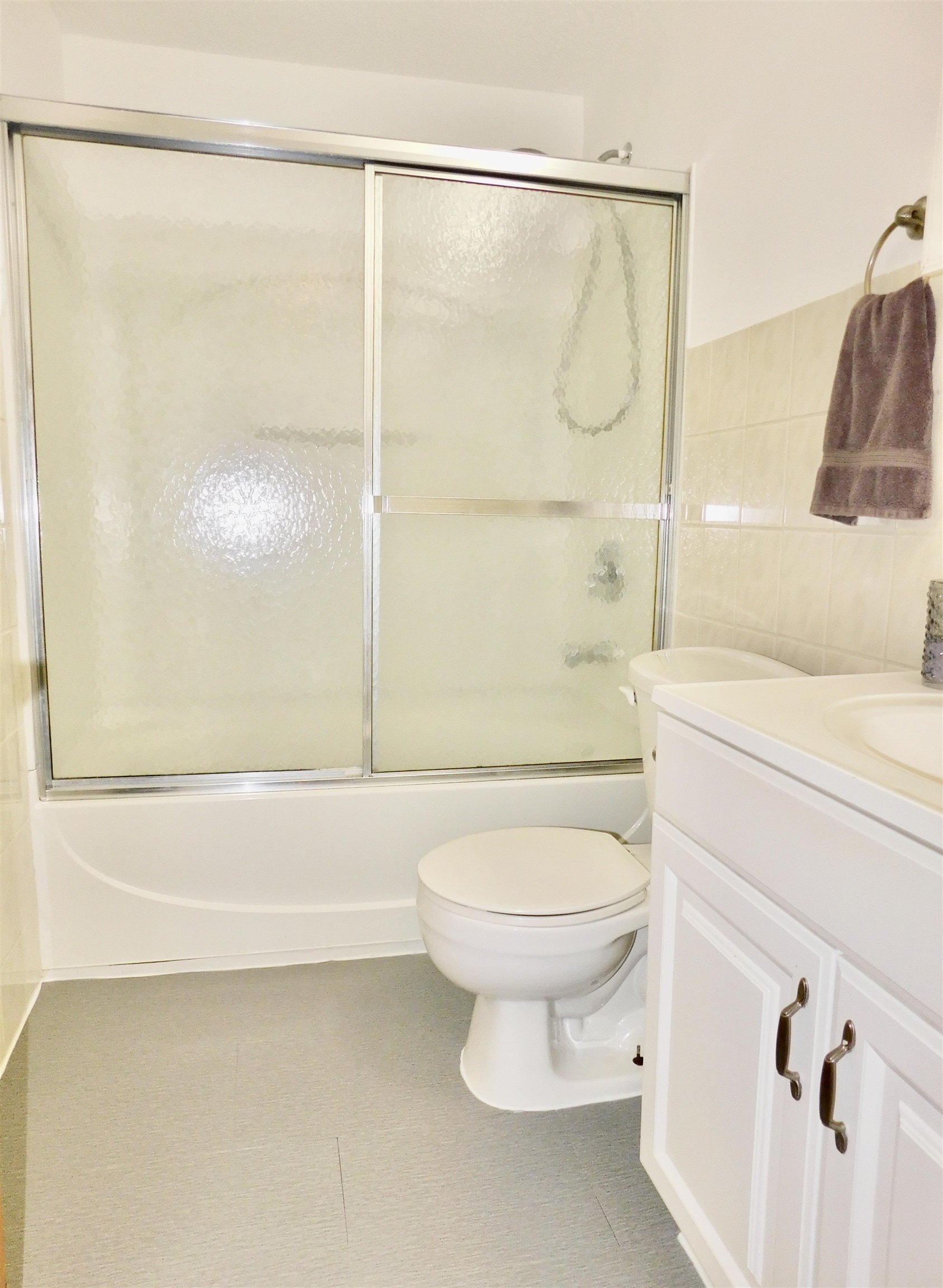 34 English Village Road, Unit 303 Manchester, NH 03102 - Photo 16 of 17 Gallery Image 16