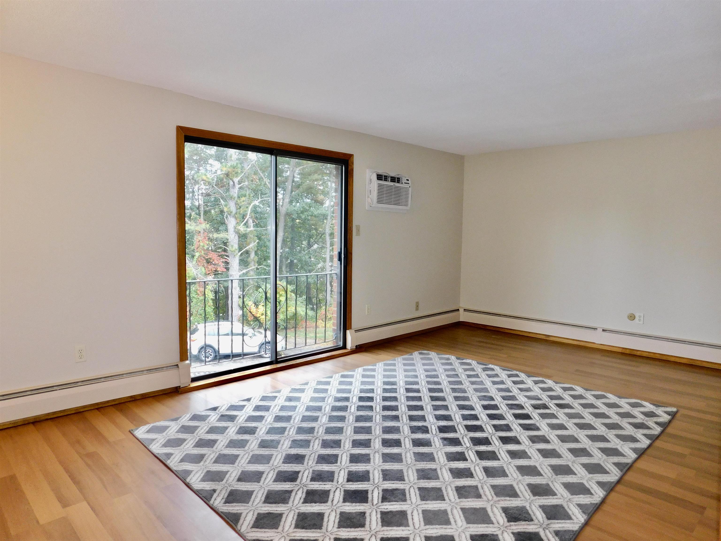 34 English Village Road, Unit 303 Manchester, NH 03102 - Photo 6 of 17 Gallery Image 6