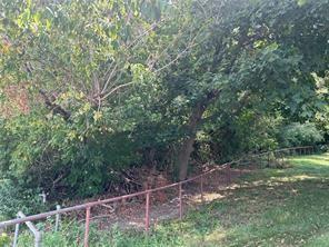 0 Songo Pittsburgh, PA 15227 - Photo 14 of 14 a view of a yard with a tree