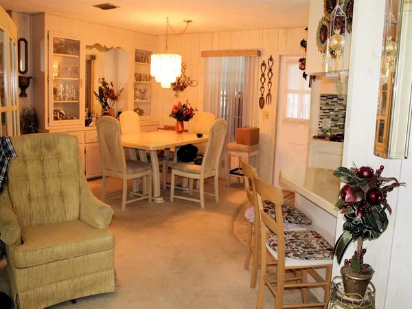 $105,000 | 129 Royal Palm Circle, Largo, FL 33778