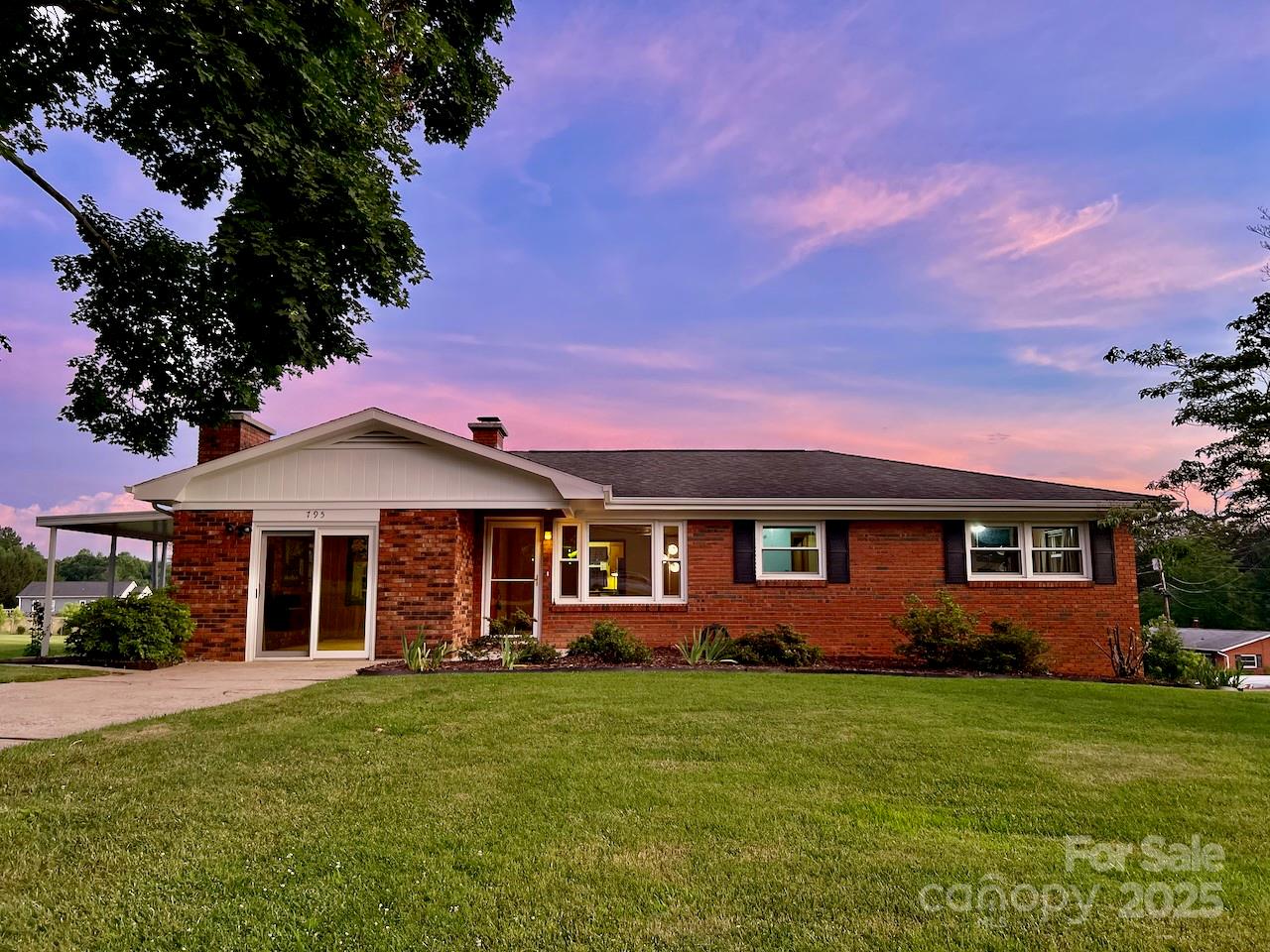 795 Monte Vista Road Candler, NC 28715 - Photo 1 of 31 Gallery Image 1