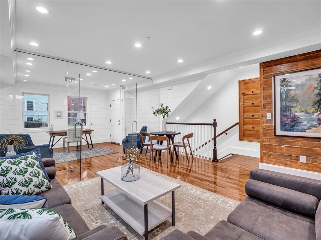 30 Copeland Street, Unit 1 Boston, MA 02119 - Photo 3 of 39