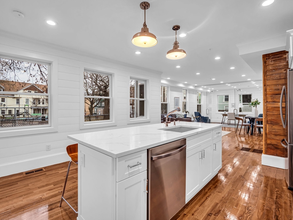 30 Copeland Street, Unit 1 Boston, MA 02119 - Photo 31 of 39