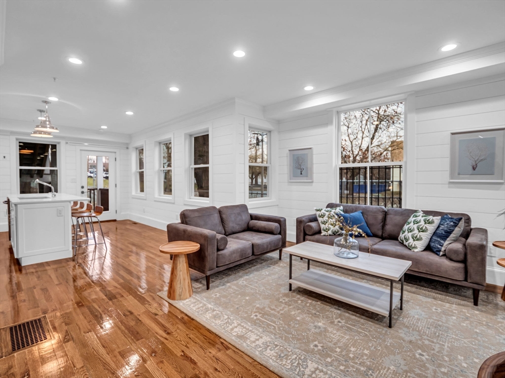 30 Copeland Street, Unit 1 Boston, MA 02119 - Photo 5 of 39