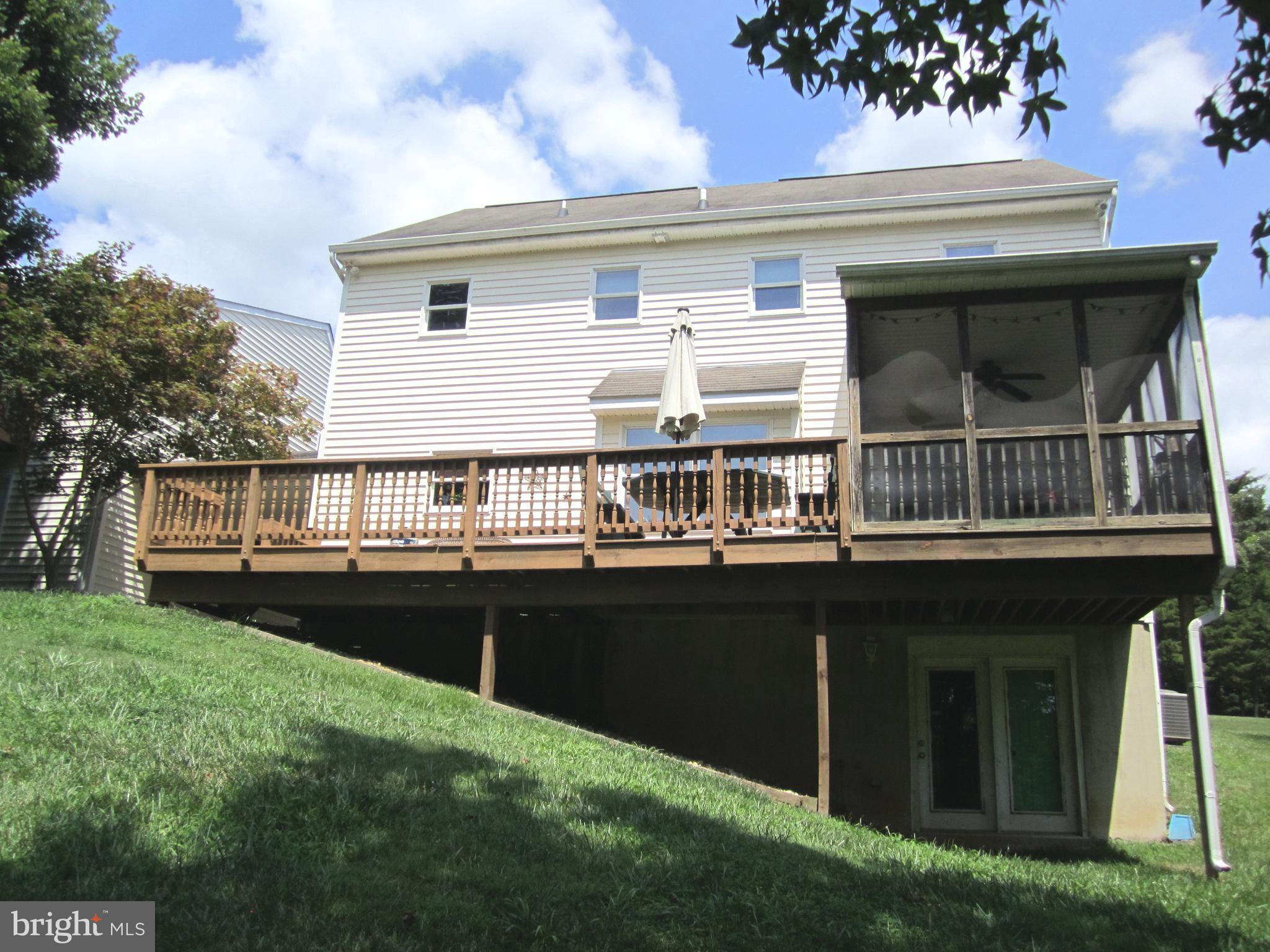 1924 Hatfield Road Huntingtown, MD 20639 - Photo 4 of 22 Exterior (Rear)