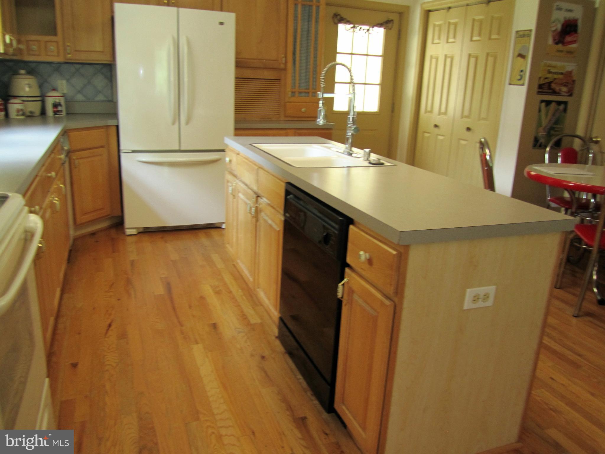 1924 Hatfield Road Huntingtown, MD 20639 - Photo 10 of 22 Kitchen