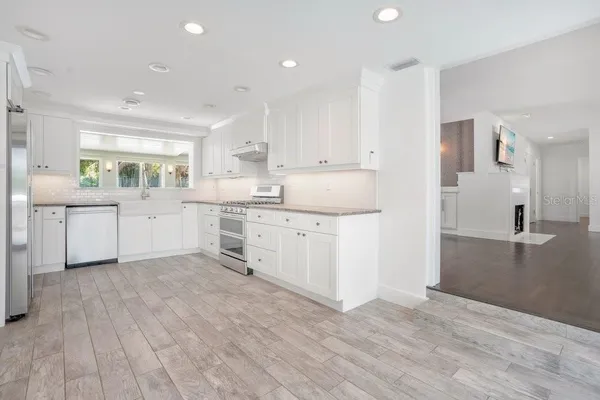 $7,000 | 812 East Boulevard, Windermere, FL 34786