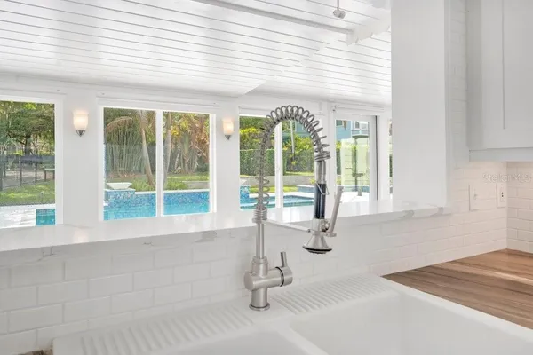 $7,000 | 812 East Boulevard, Windermere, FL 34786