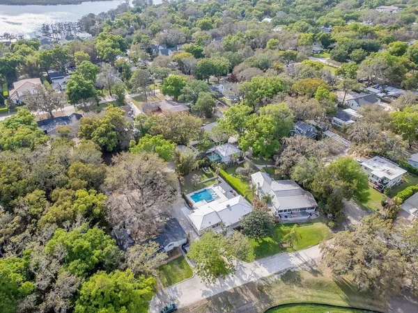 $7,000 | 812 East Boulevard, Windermere, FL 34786