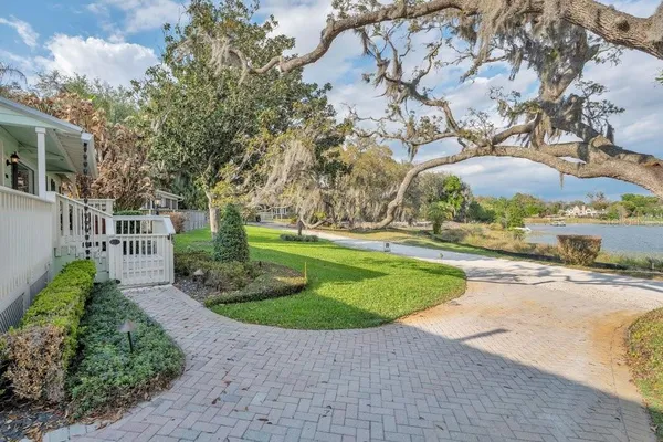 $7,000 | 812 East Boulevard, Windermere, FL 34786