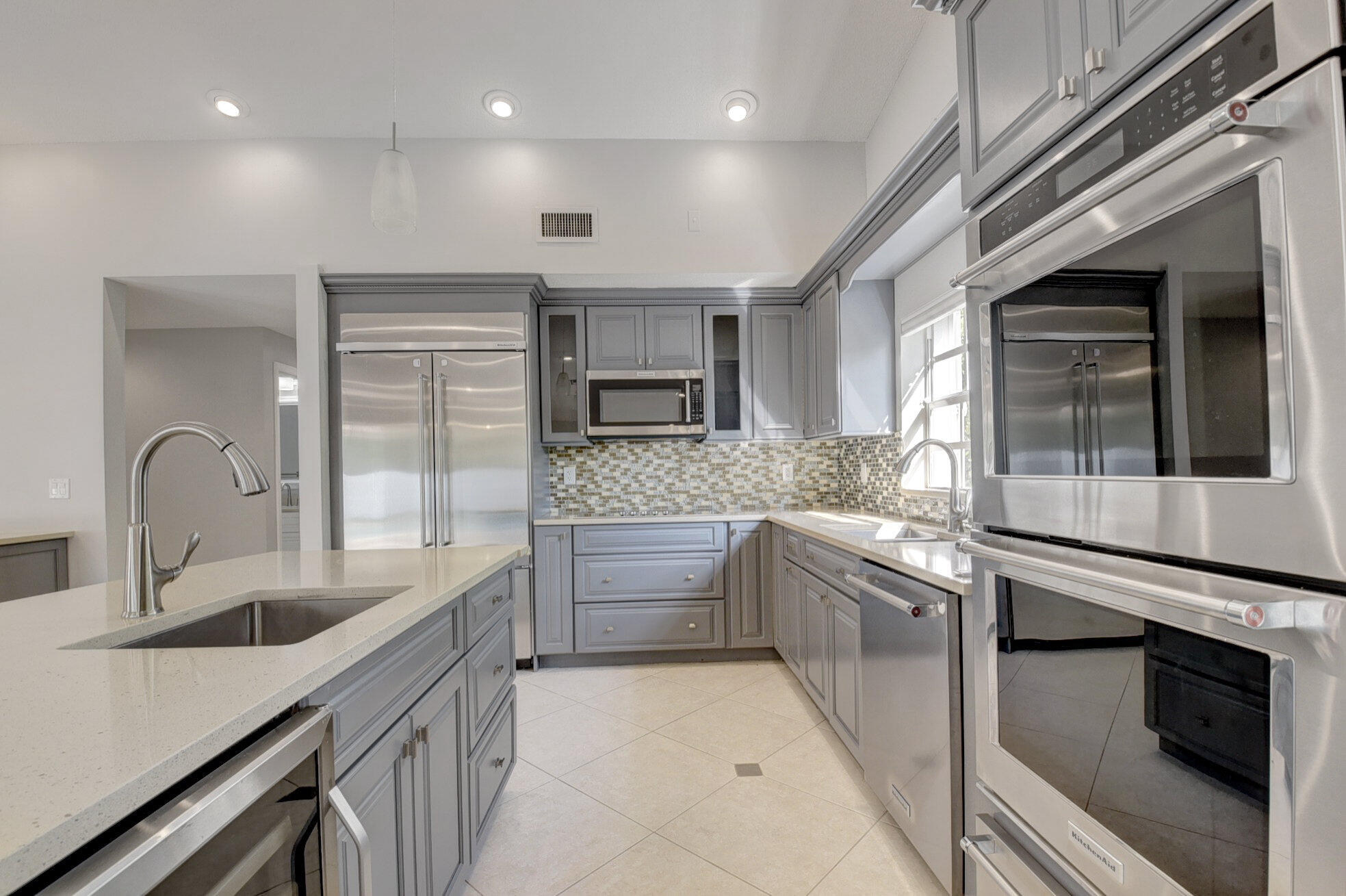 2901 Northwest 25th Terrace Boca Raton, FL 33434 - Photo 22 of 77 28_dsc_6903_4_5_6_7