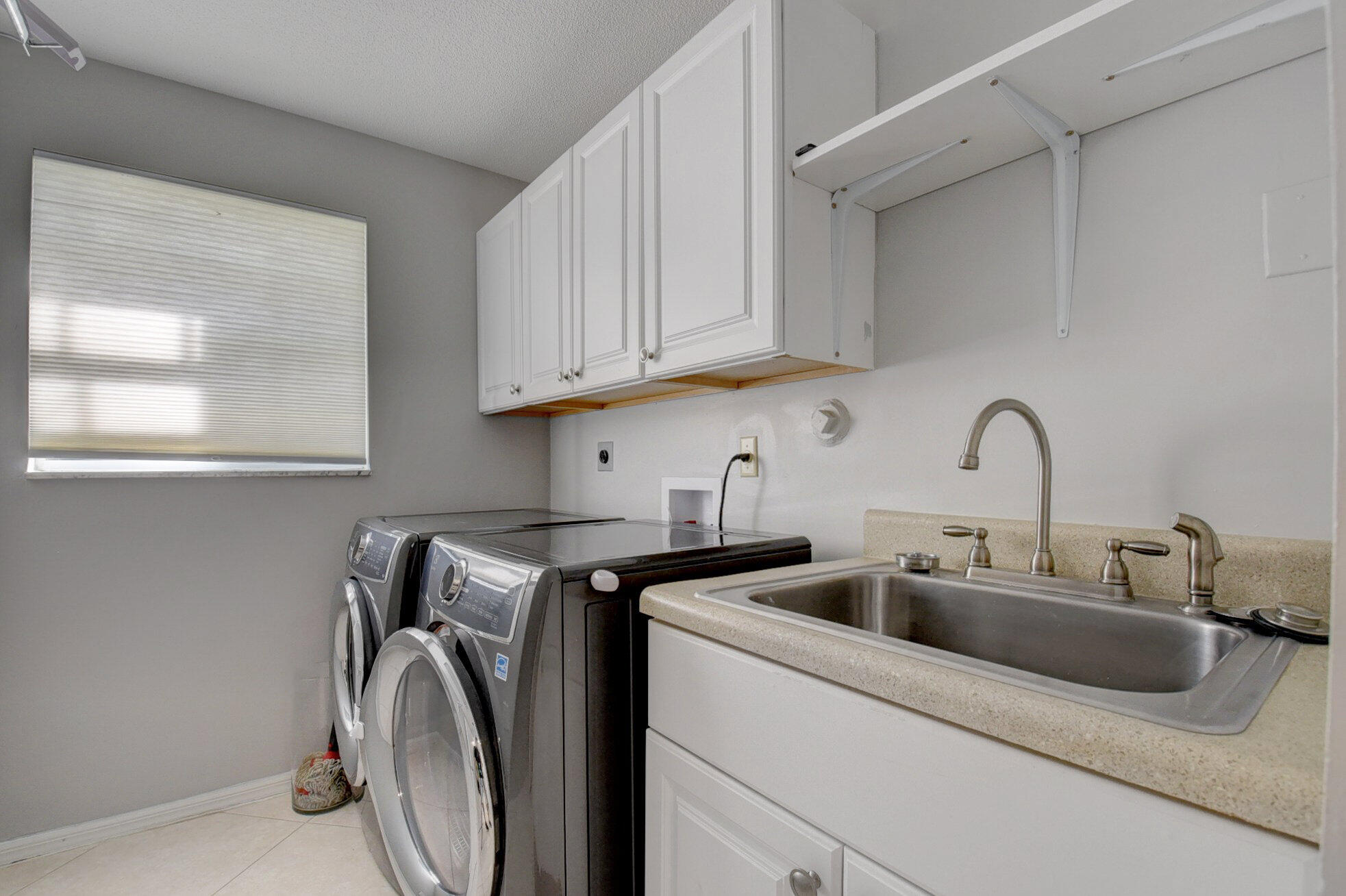 2901 Northwest 25th Terrace Boca Raton, FL 33434 - Photo 28 of 77 38_dsc_6998_6999_7000_7001_7002