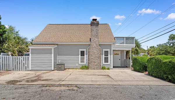 $1,650 | 605 A 17th Avenue South, North Myrtle Beach, SC 29582