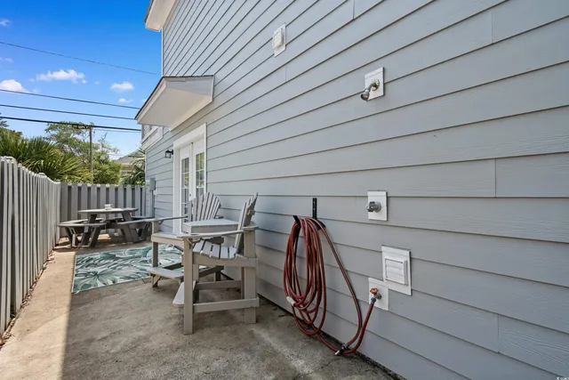 $1,650 | 605 A 17th Avenue South, North Myrtle Beach, SC 29582