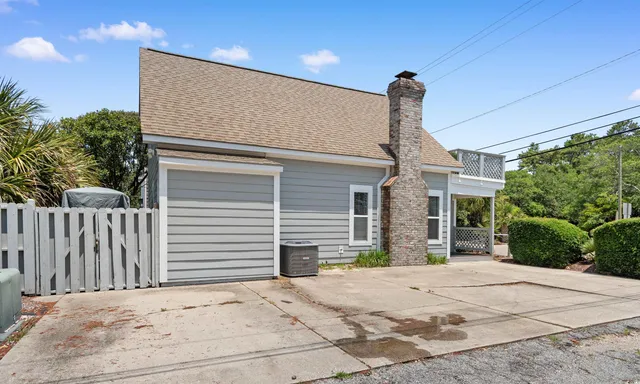 $1,650 | 605 A 17th Avenue South, North Myrtle Beach, SC 29582