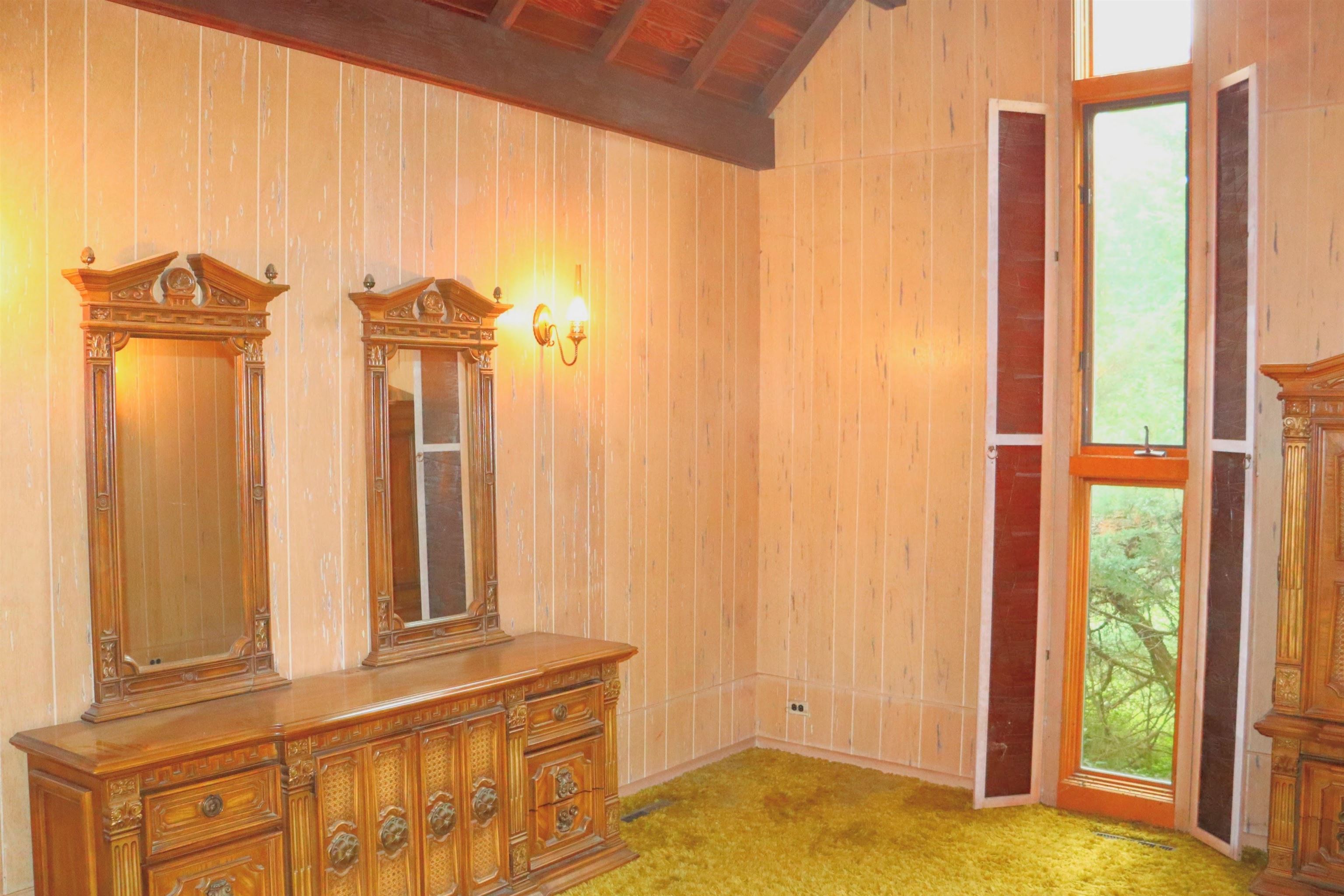 470 Brookside Road North Barrington, IL 60010 - Photo 14 of 38 a view of a bedroom with windows