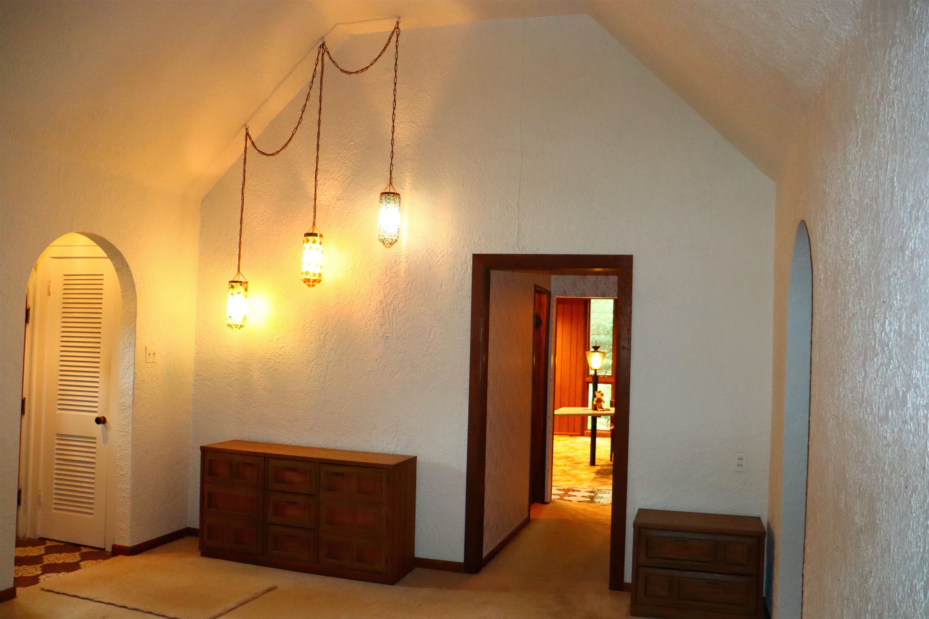 470 Brookside Road North Barrington, IL 60010 - Photo 23 of 38 a view of an empty room